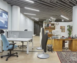 Retro and modern office available as co-working place - open for public